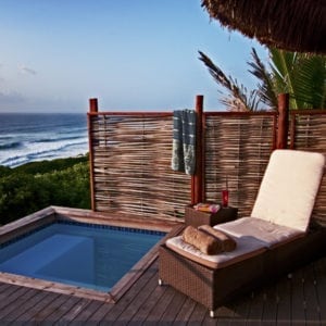 Massinga Beach 015 Oceanfront deluxe pool and deck