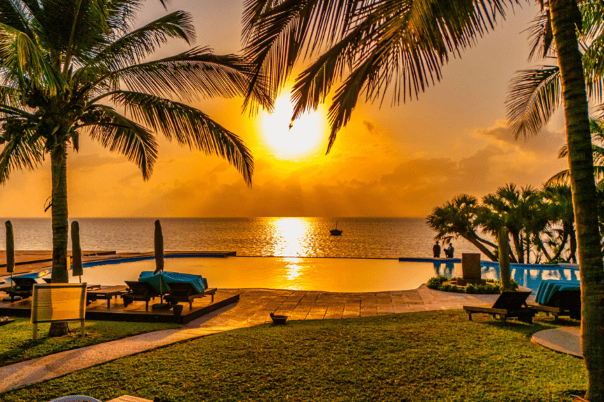 Warm days, barefoot luxury and endless ocean views Warm days, barefoot luxury and endless ocean views